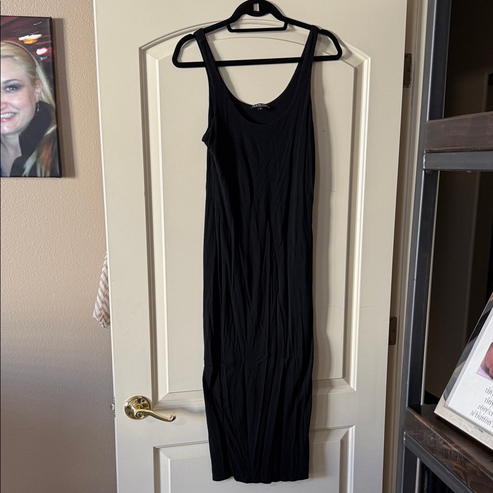 Fashion Nova Long Black Midi Dress S